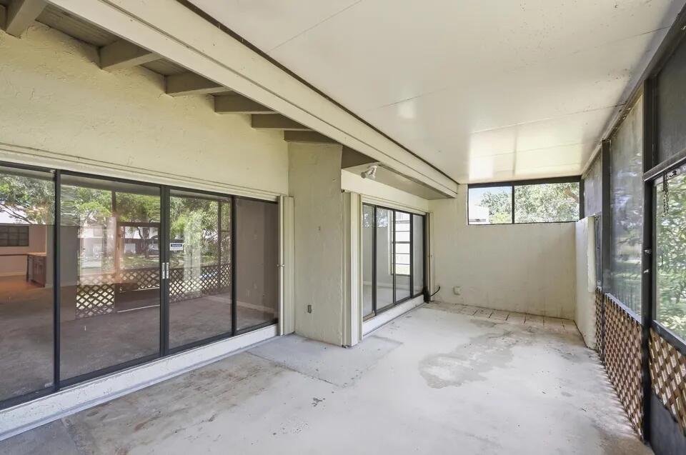 1097 NW 98TH #110, Pembroke Pines FL 33024