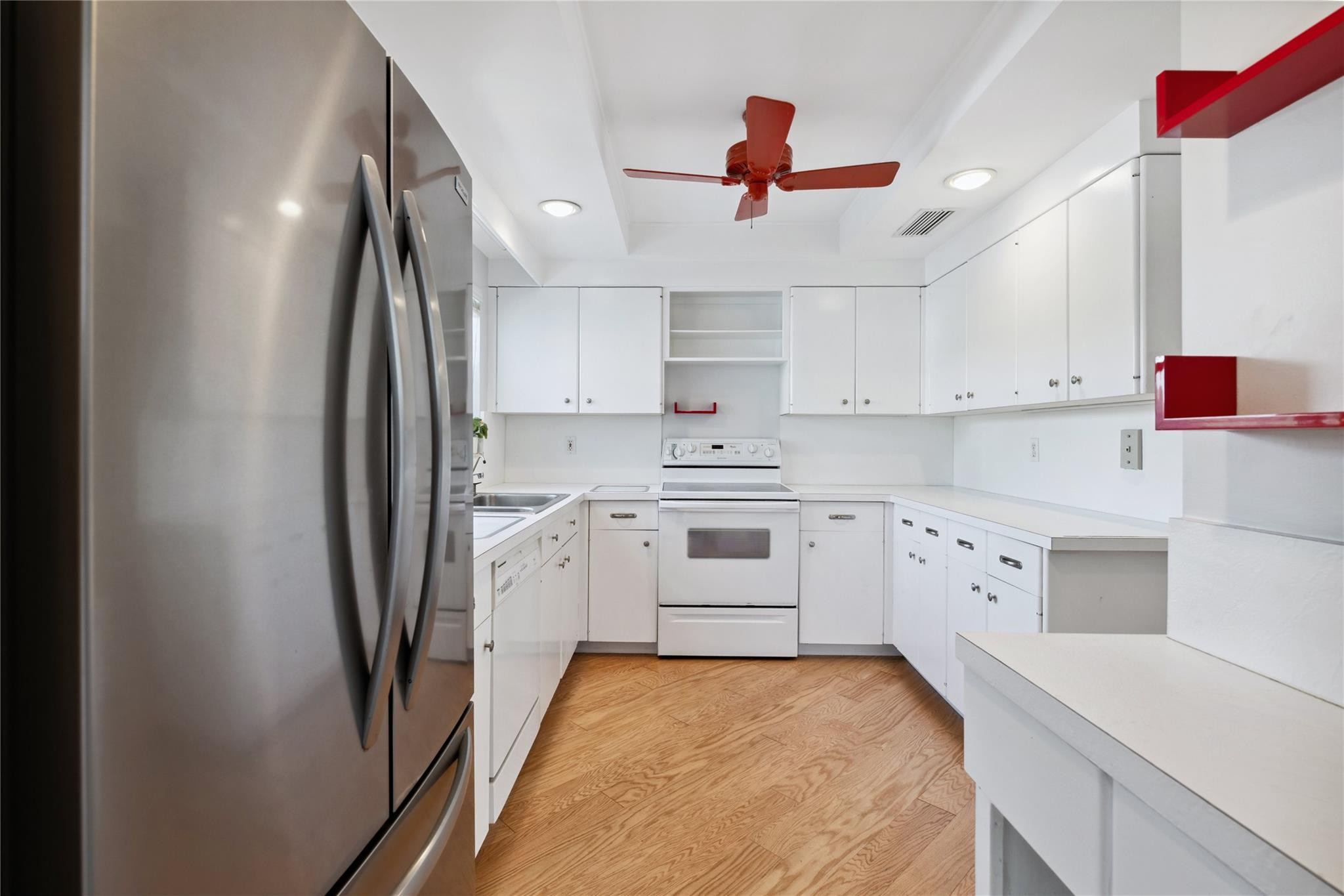 818 SE 4TH #201, Fort Lauderdale FL 33301