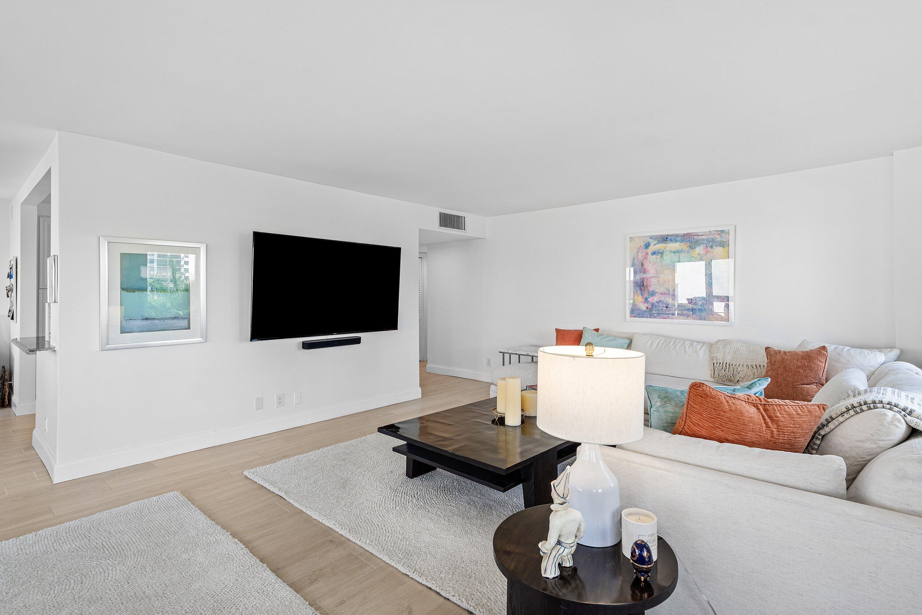 2066 N Ocean #4nw, Boca Raton FL 33431