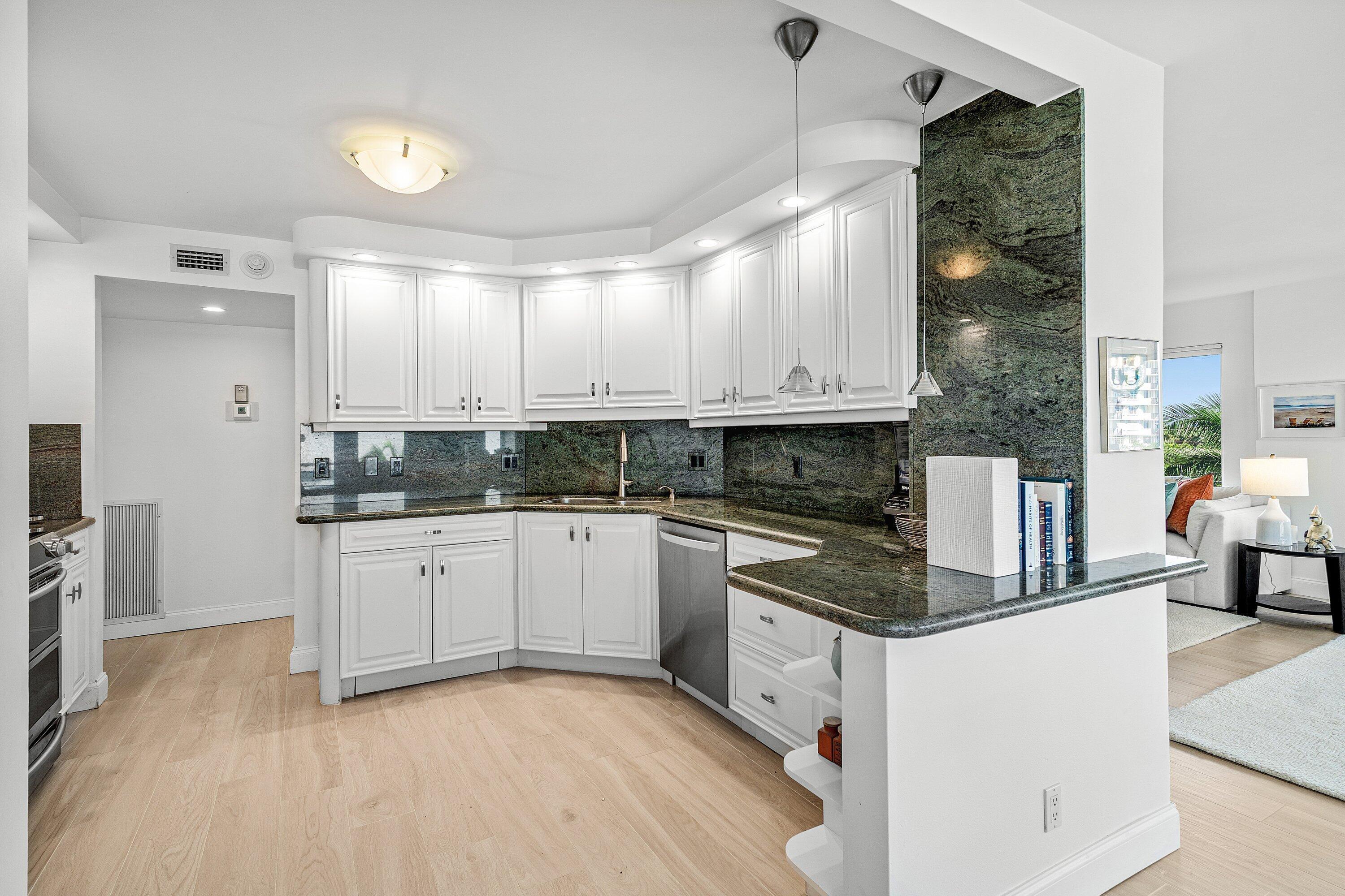 2066 N Ocean #4nw, Boca Raton FL 33431