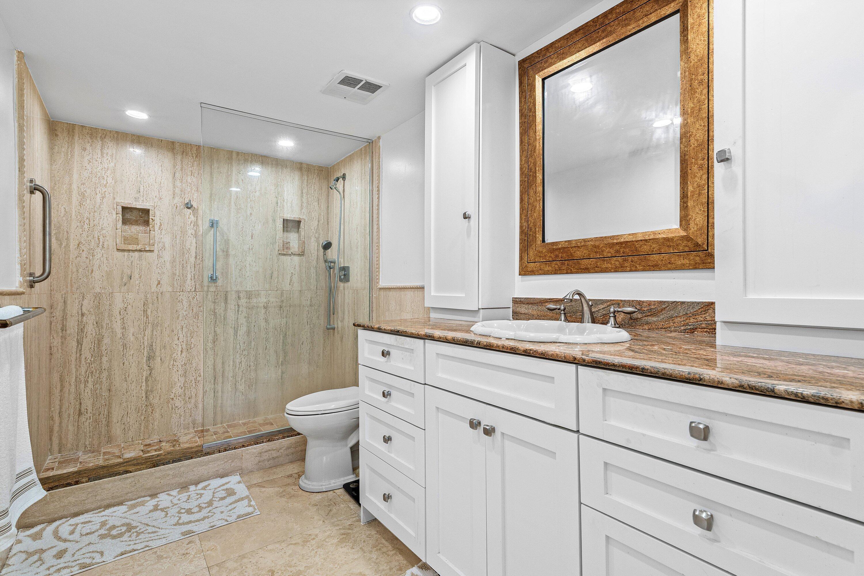 2066 N Ocean #4nw, Boca Raton FL 33431
