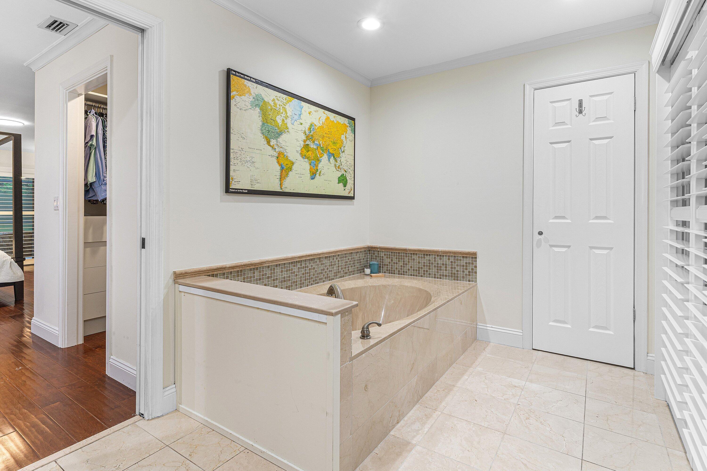 9077 Old Pine, Boca Raton FL 33428