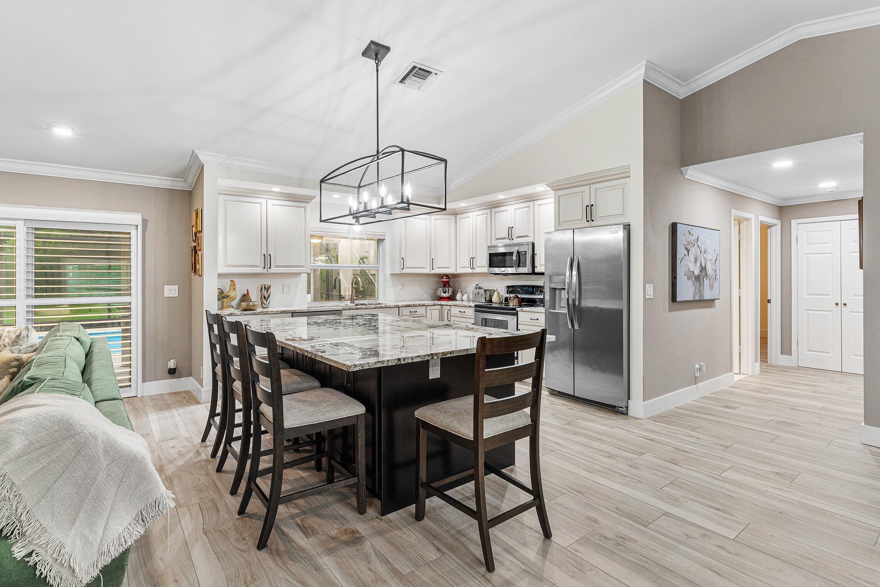 9077 Old Pine, Boca Raton FL 33428
