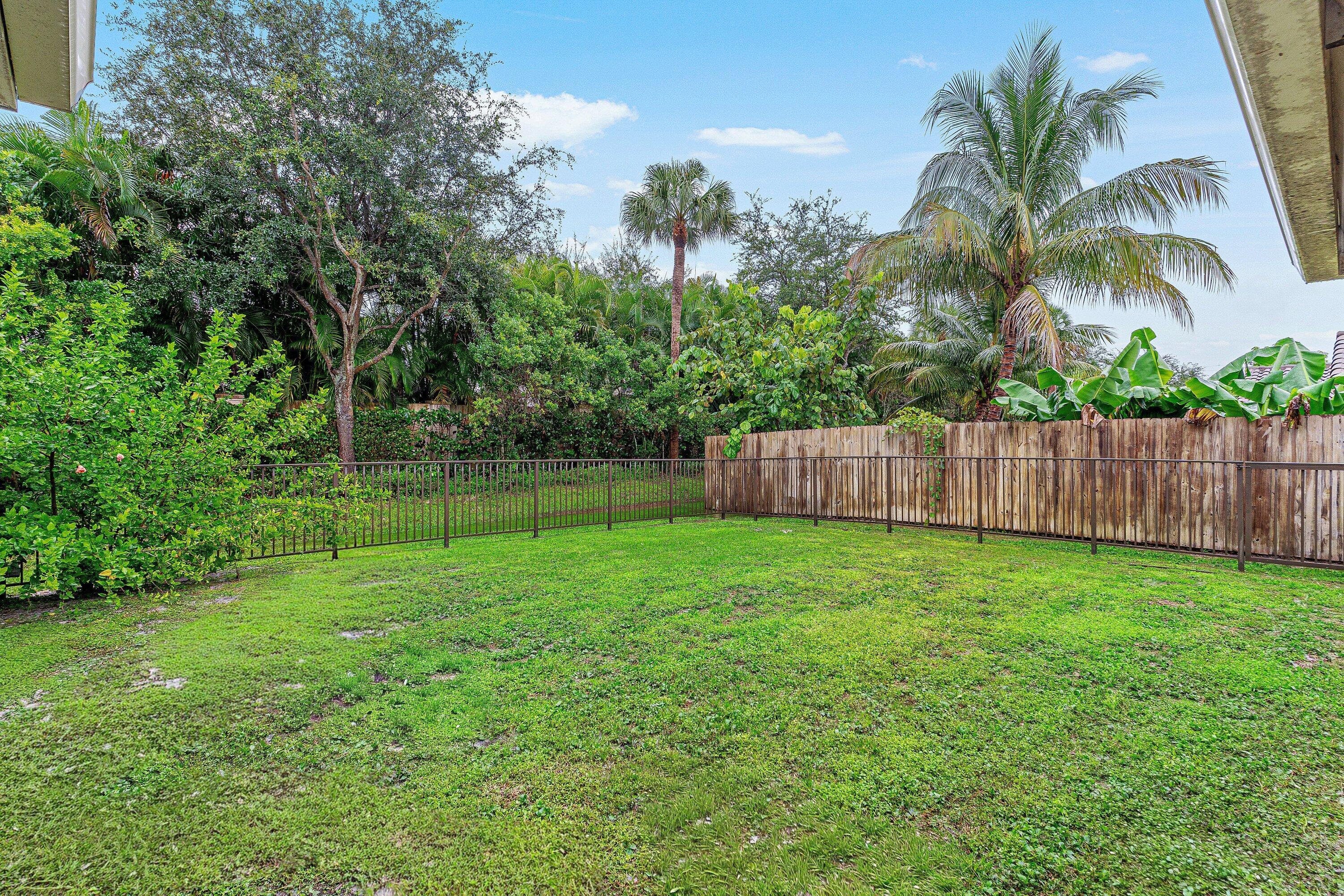 9077 Old Pine, Boca Raton FL 33428