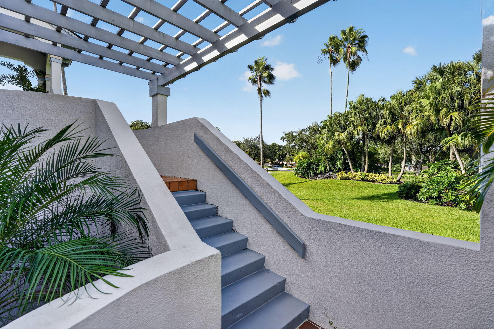 704 Ryder Cup, Palm Beach Gardens FL 33418