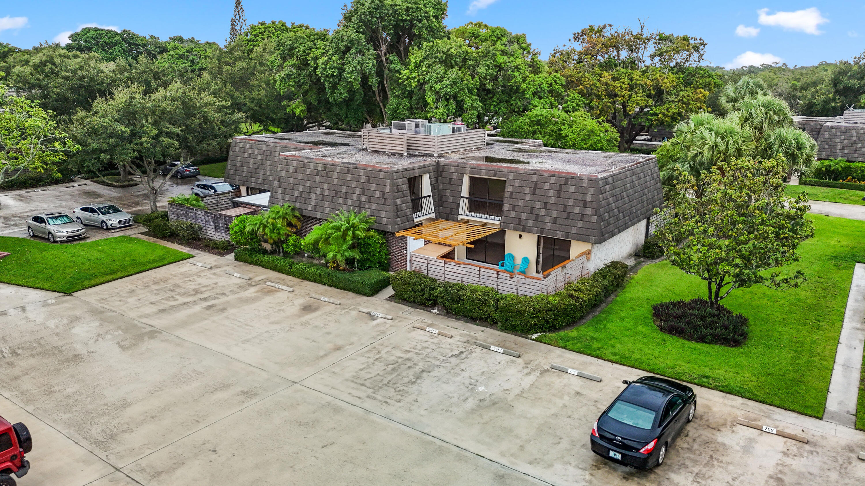 703 7th, Palm Beach Gardens FL 33418