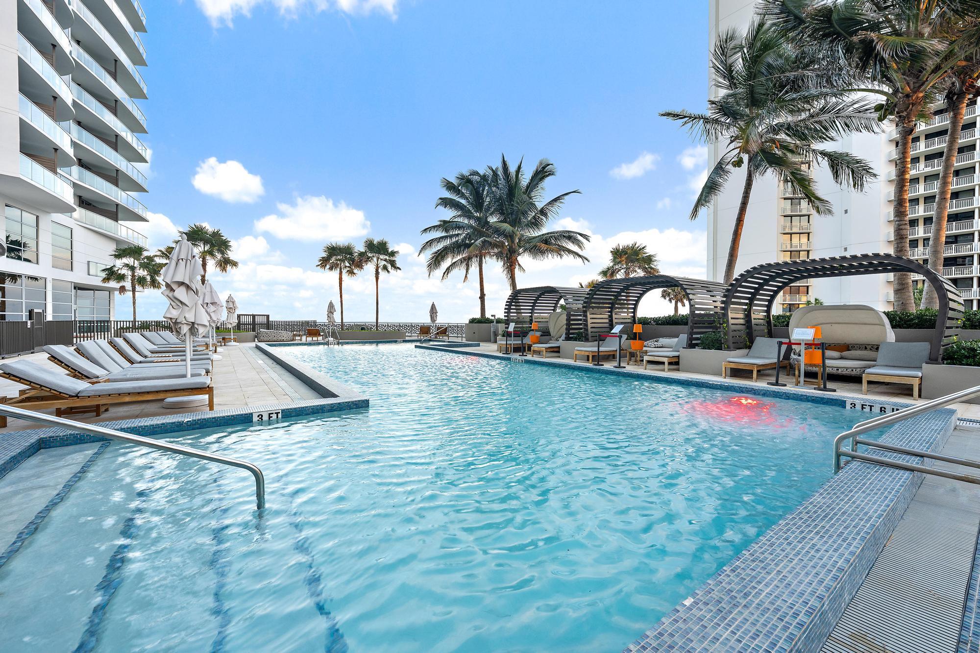 3100 N Ocean #P1602, Riviera Beach FL 33404