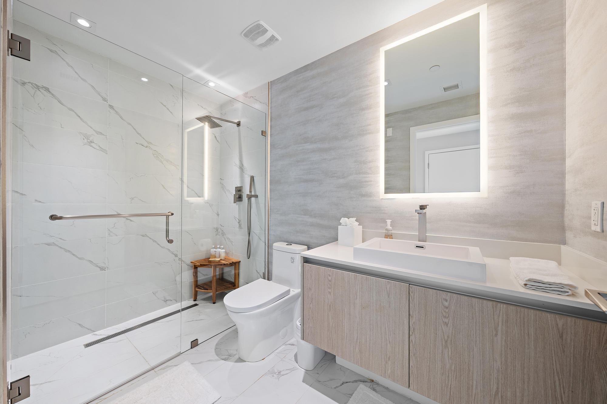 3100 N Ocean #P1602, Riviera Beach FL 33404