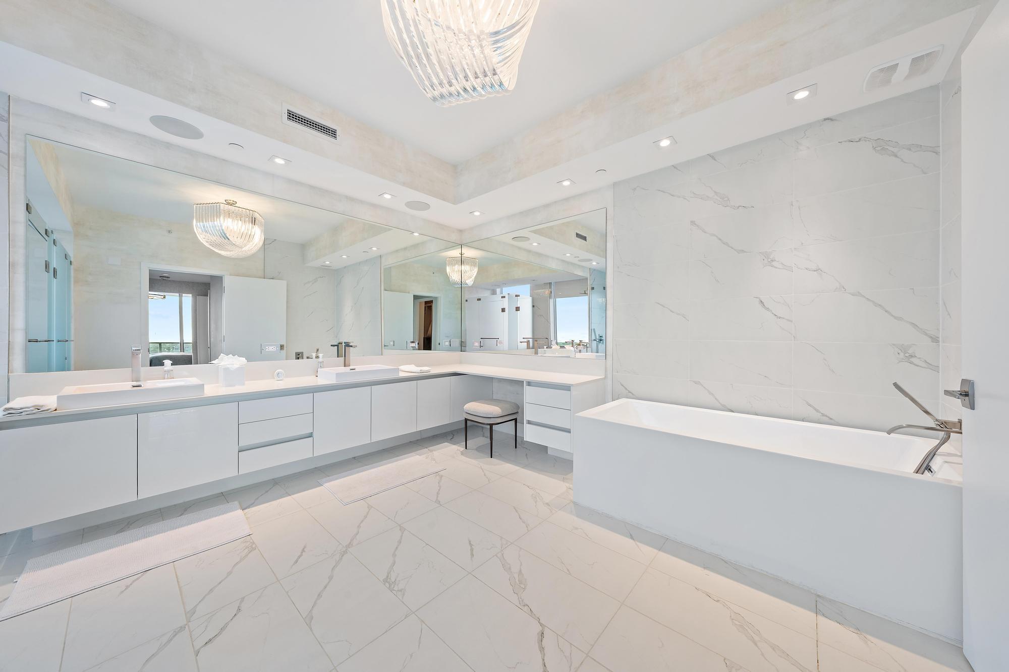 3100 N Ocean #P1602, Riviera Beach FL 33404