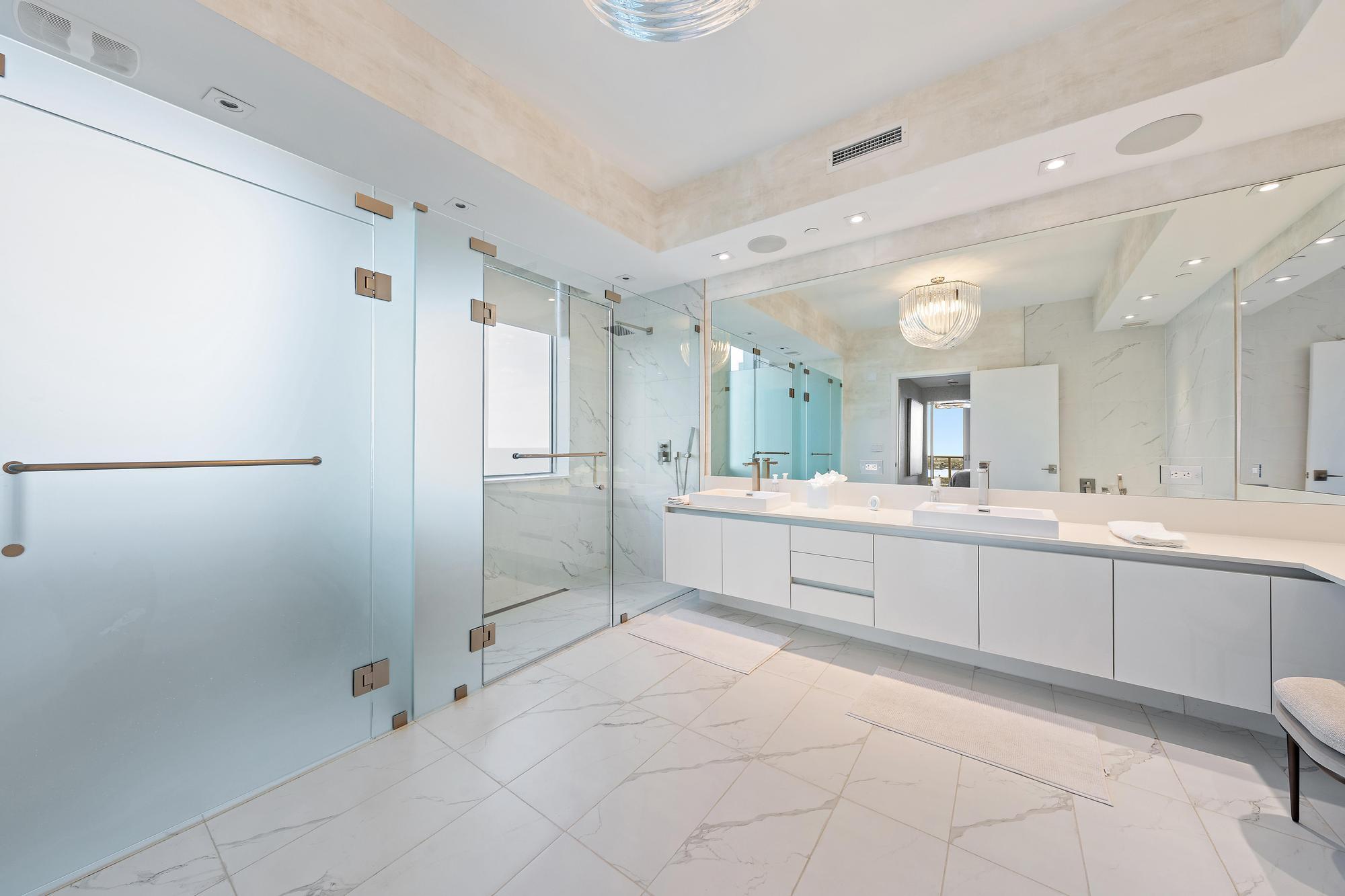 3100 N Ocean #P1602, Riviera Beach FL 33404