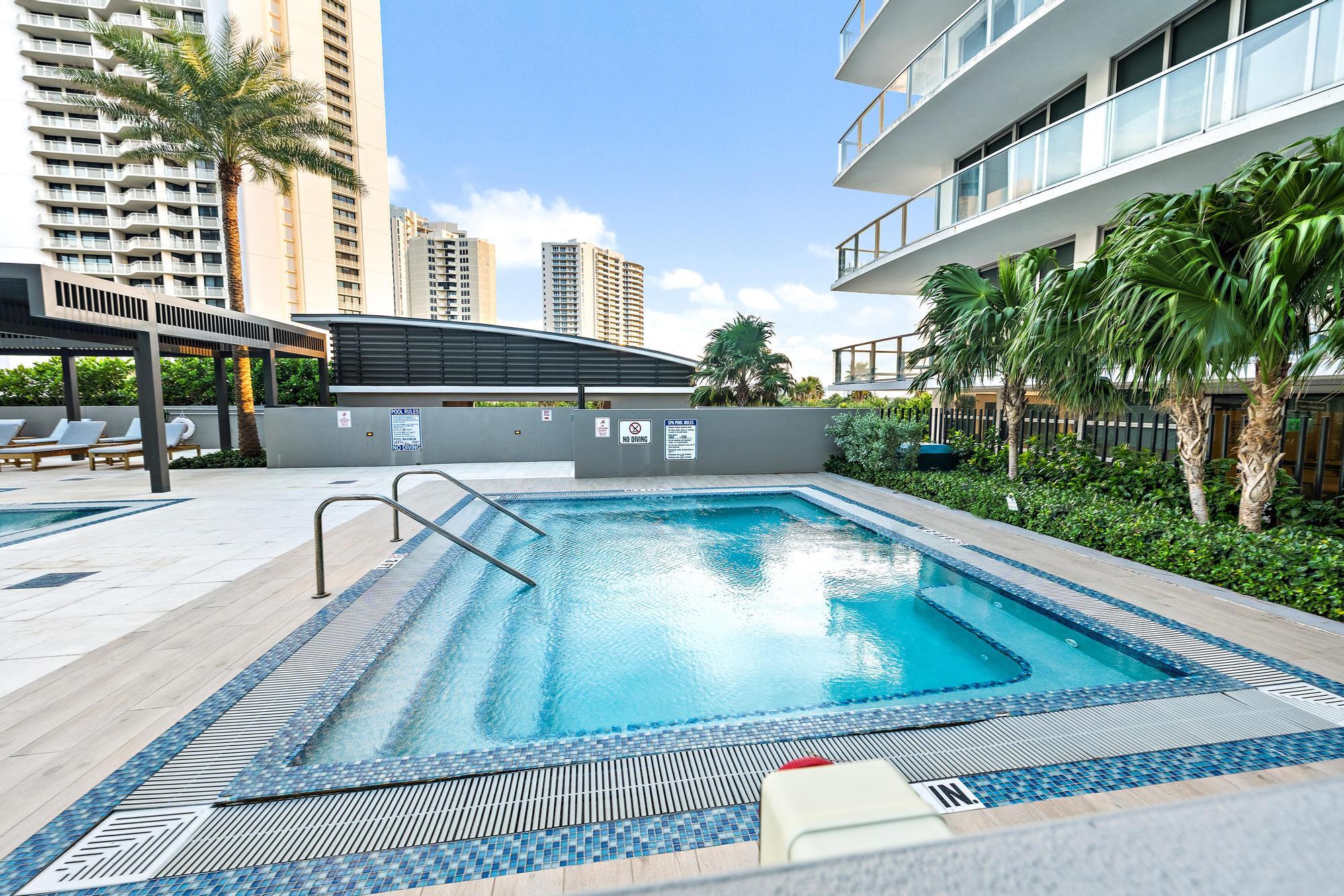 3100 N Ocean #P1602, Riviera Beach FL 33404