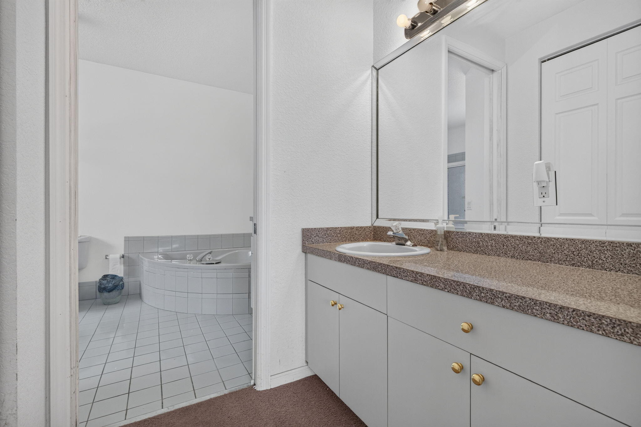 900 SE 2ND, Dania Beach FL 33004