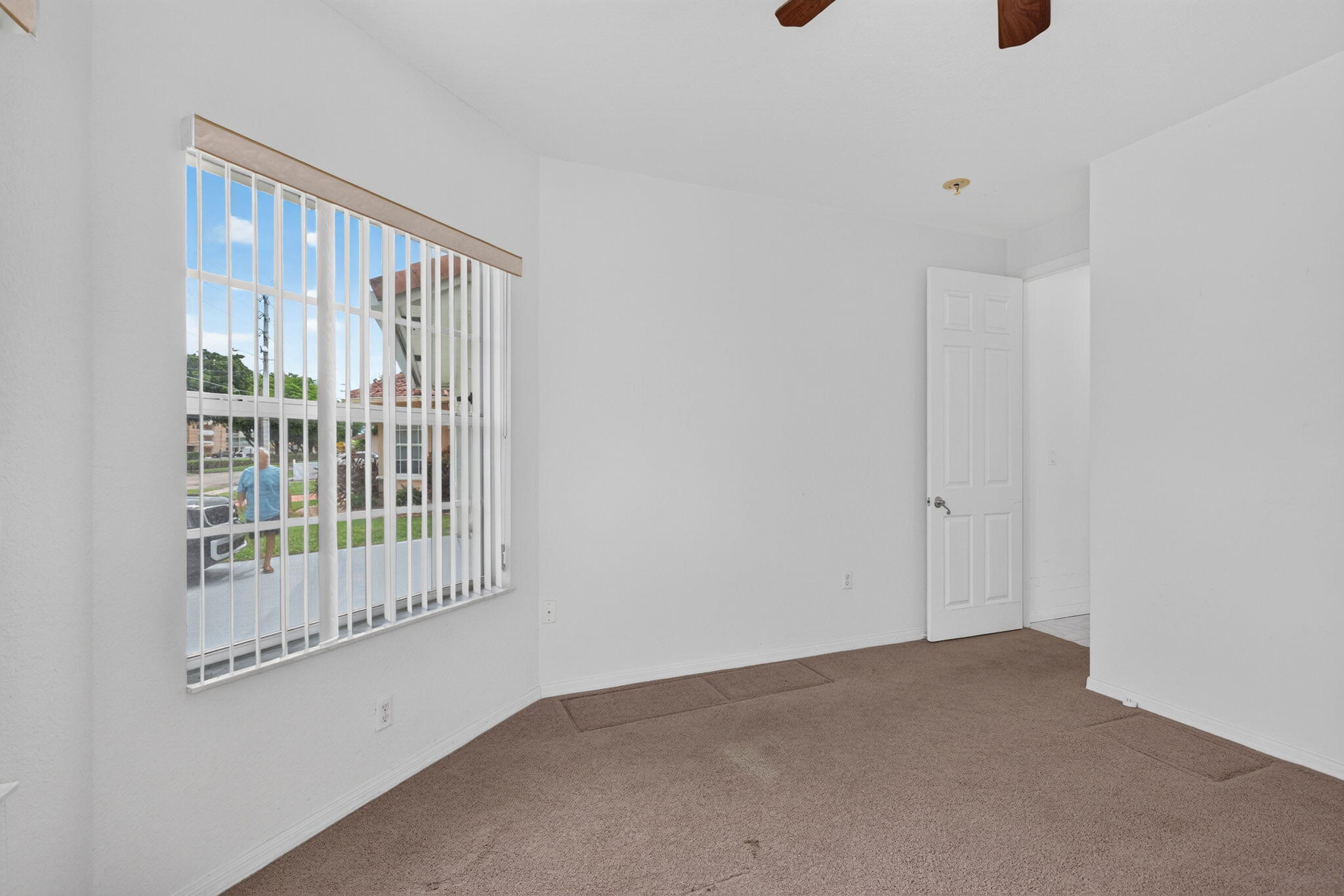 900 SE 2ND, Dania Beach FL 33004