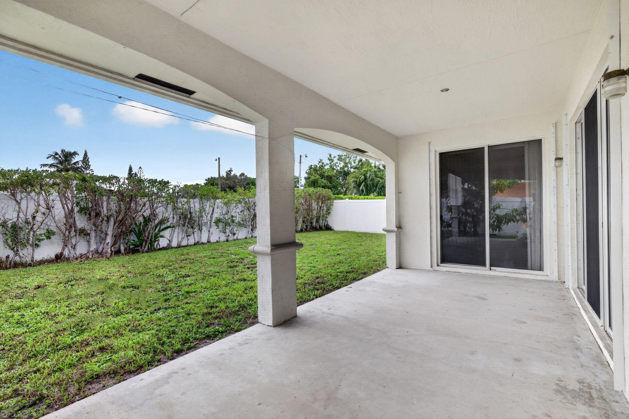 900 SE 2ND, Dania Beach FL 33004