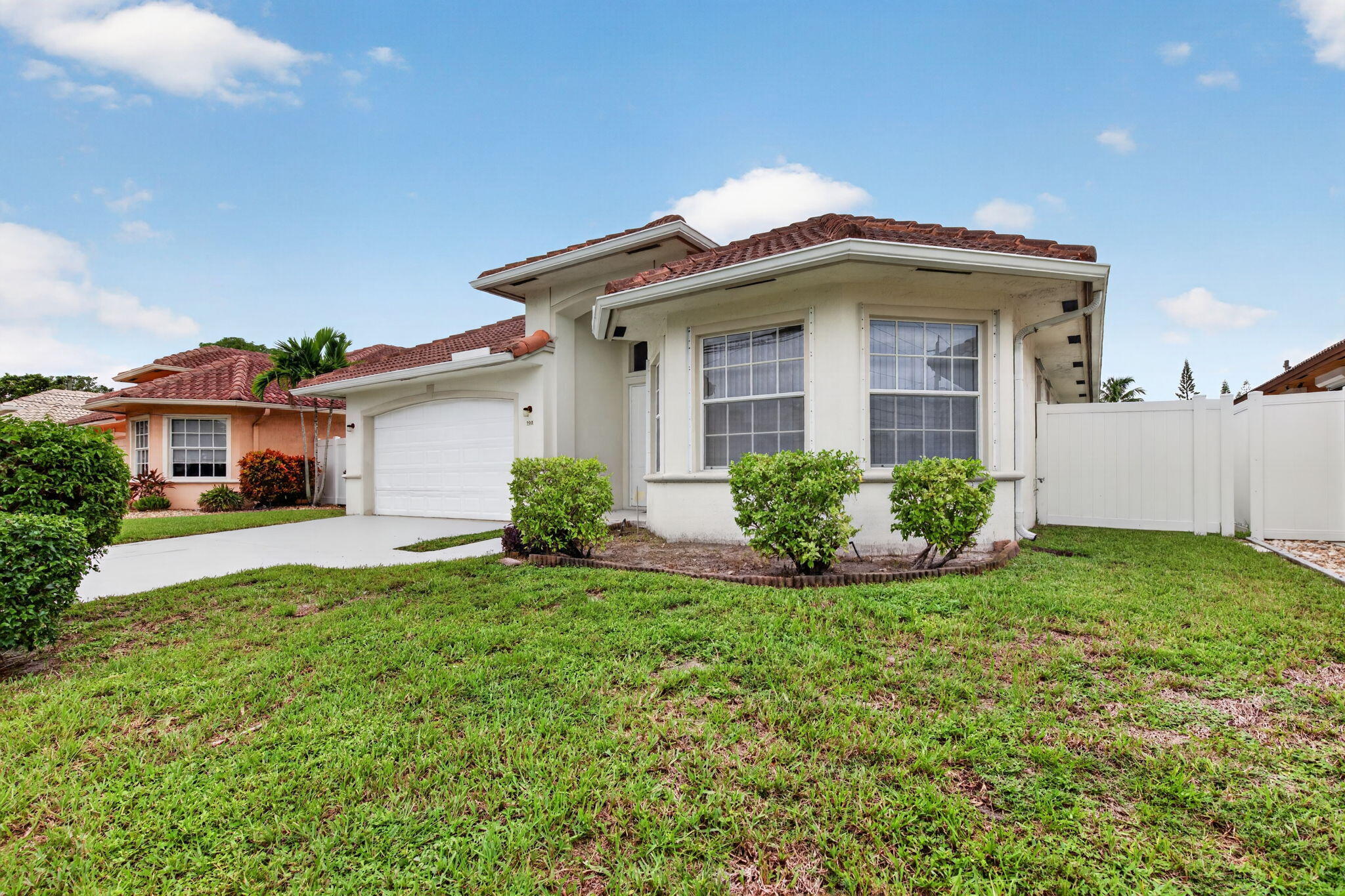 900 SE 2ND, Dania Beach FL 33004
