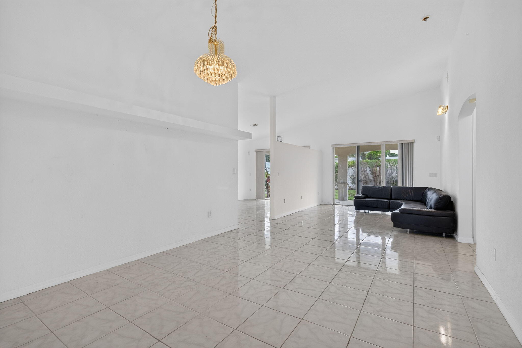 900 SE 2ND, Dania Beach FL 33004