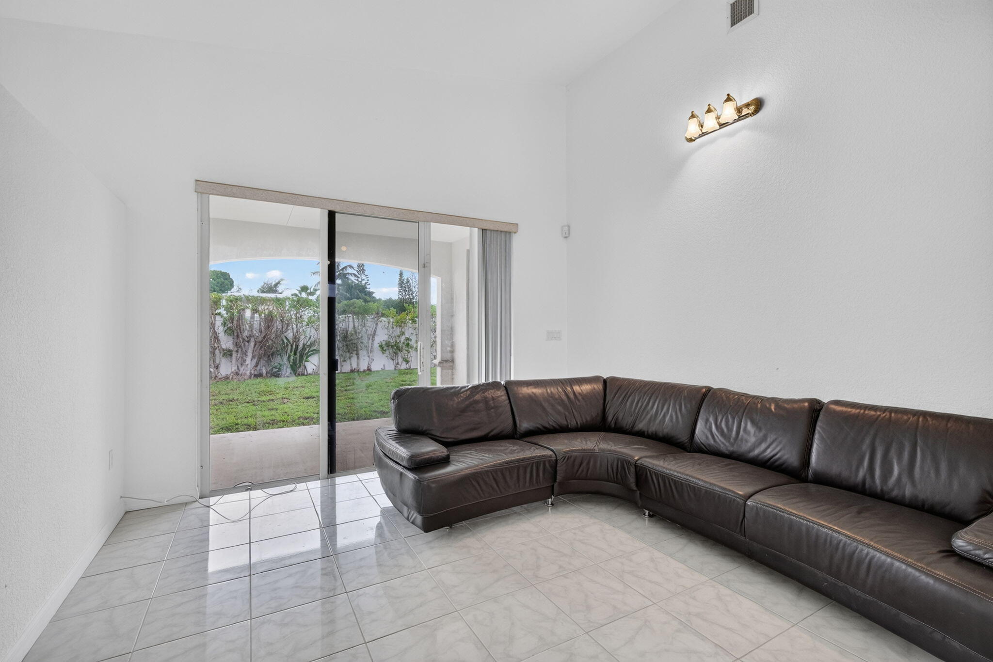 900 SE 2ND, Dania Beach FL 33004