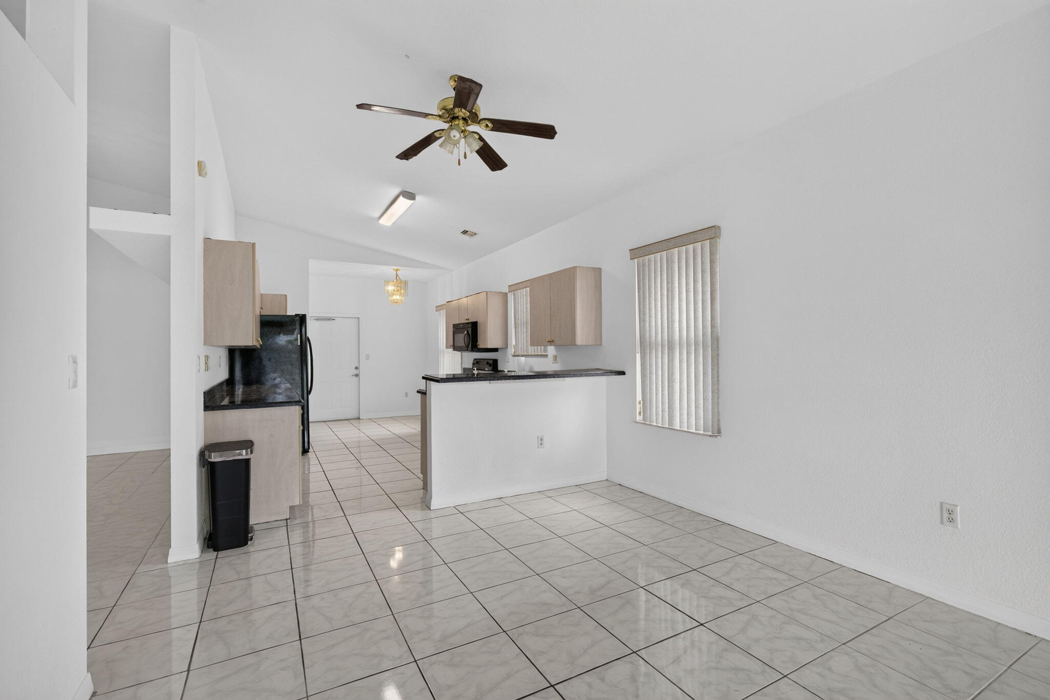 900 SE 2ND, Dania Beach FL 33004