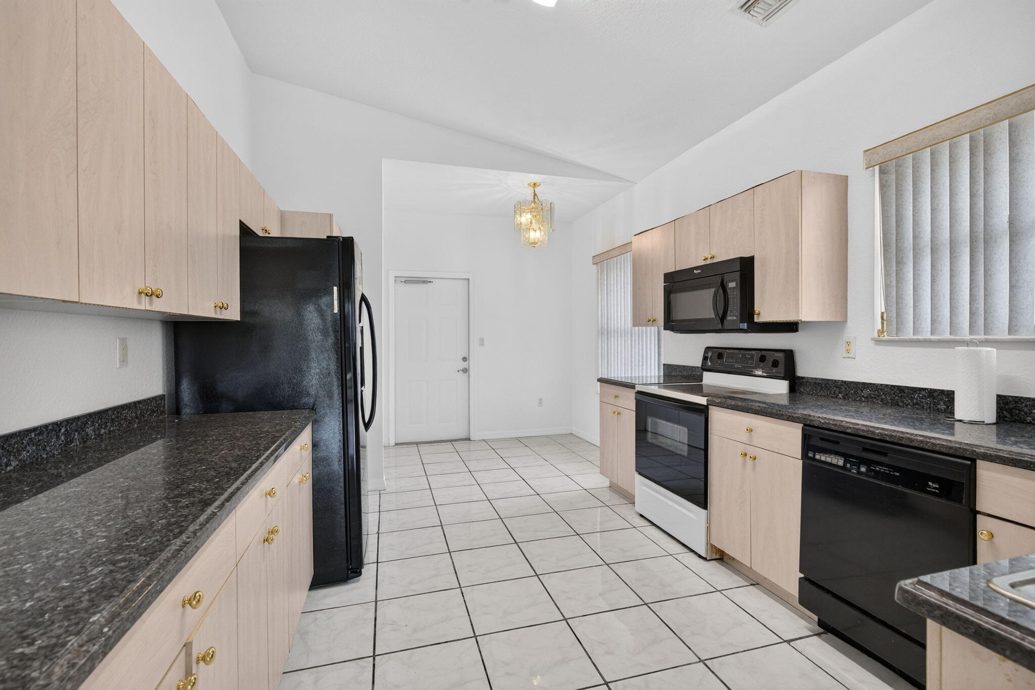 900 SE 2ND, Dania Beach FL 33004