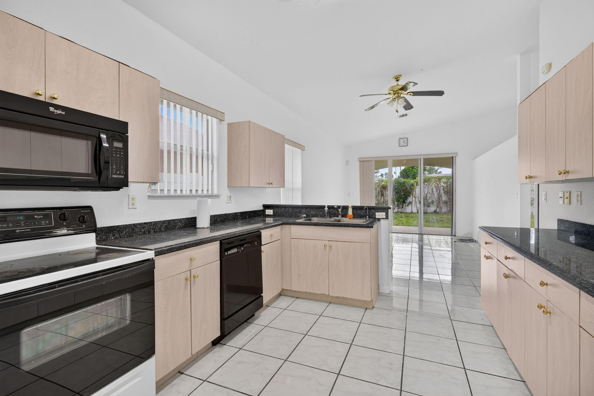 900 SE 2ND, Dania Beach FL 33004