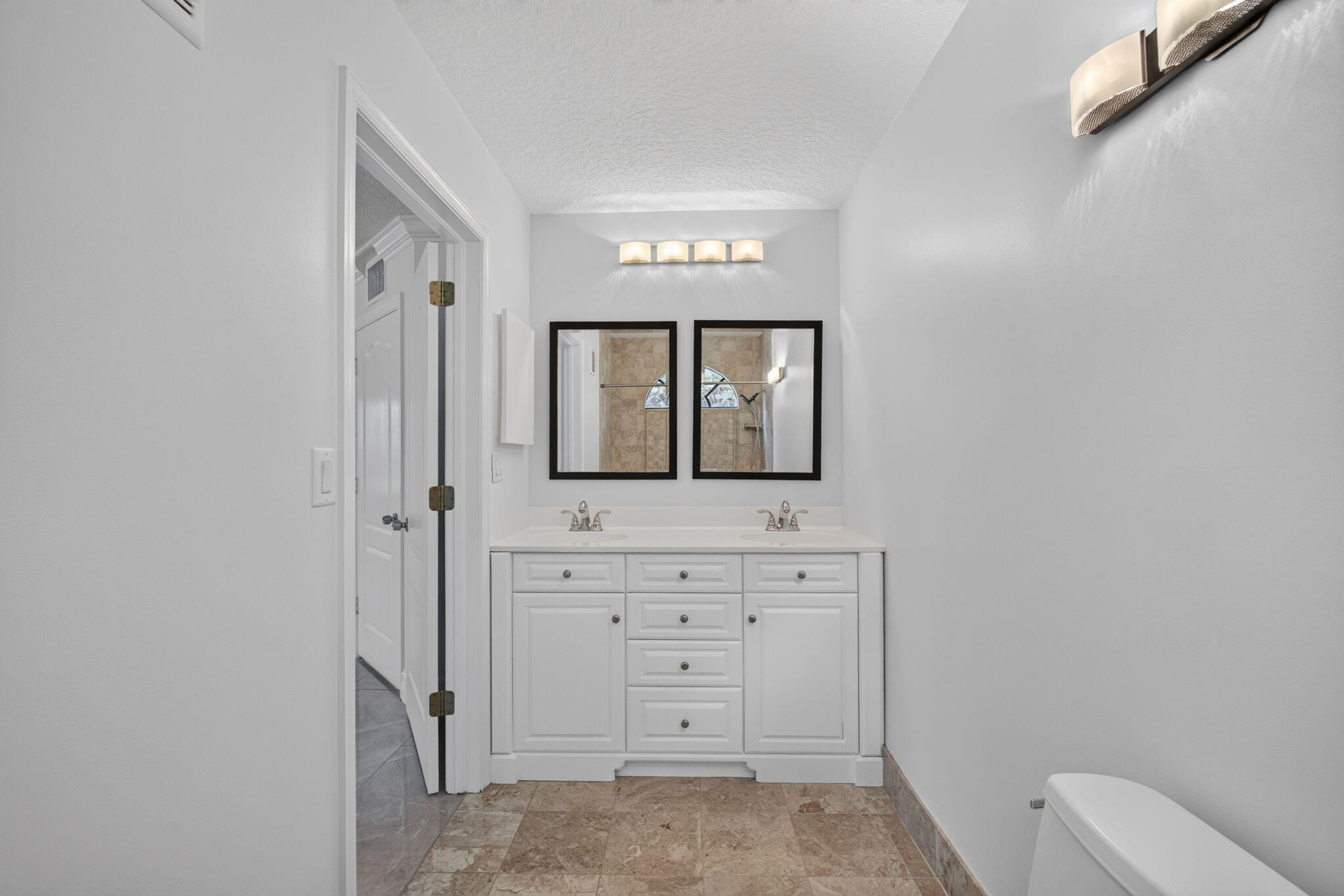 42 Uno Lago, Juno Beach FL 33408