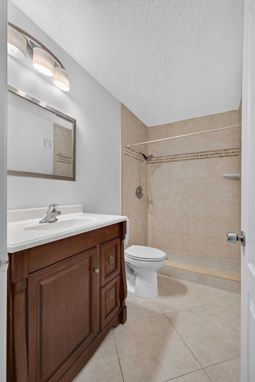 42 Uno Lago, Juno Beach FL 33408