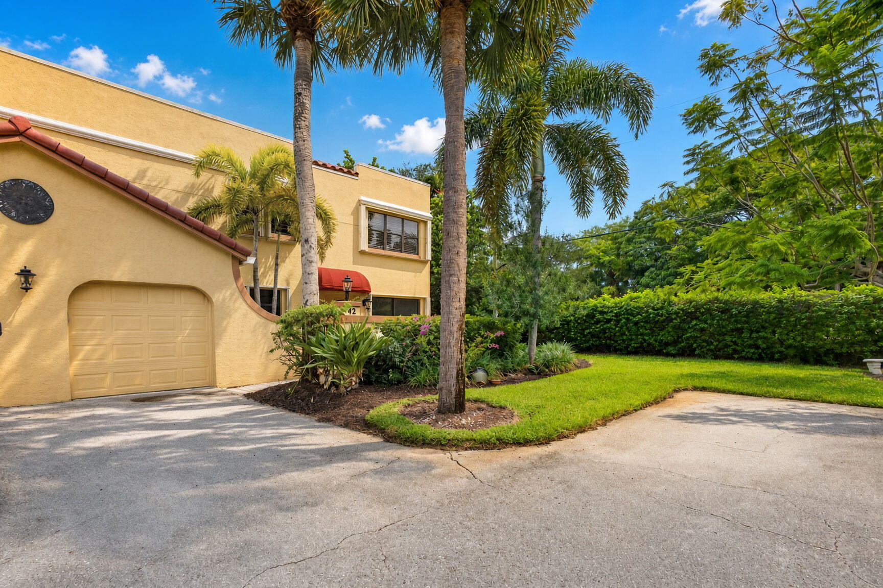 42 Uno Lago, Juno Beach FL 33408