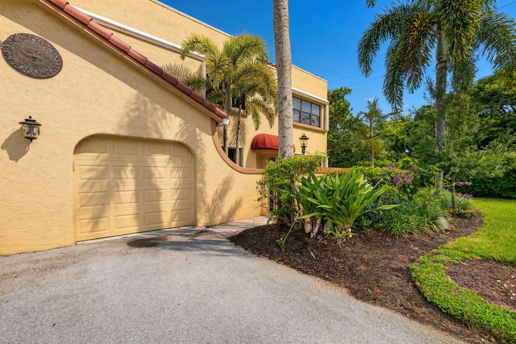 42 Uno Lago, Juno Beach FL 33408