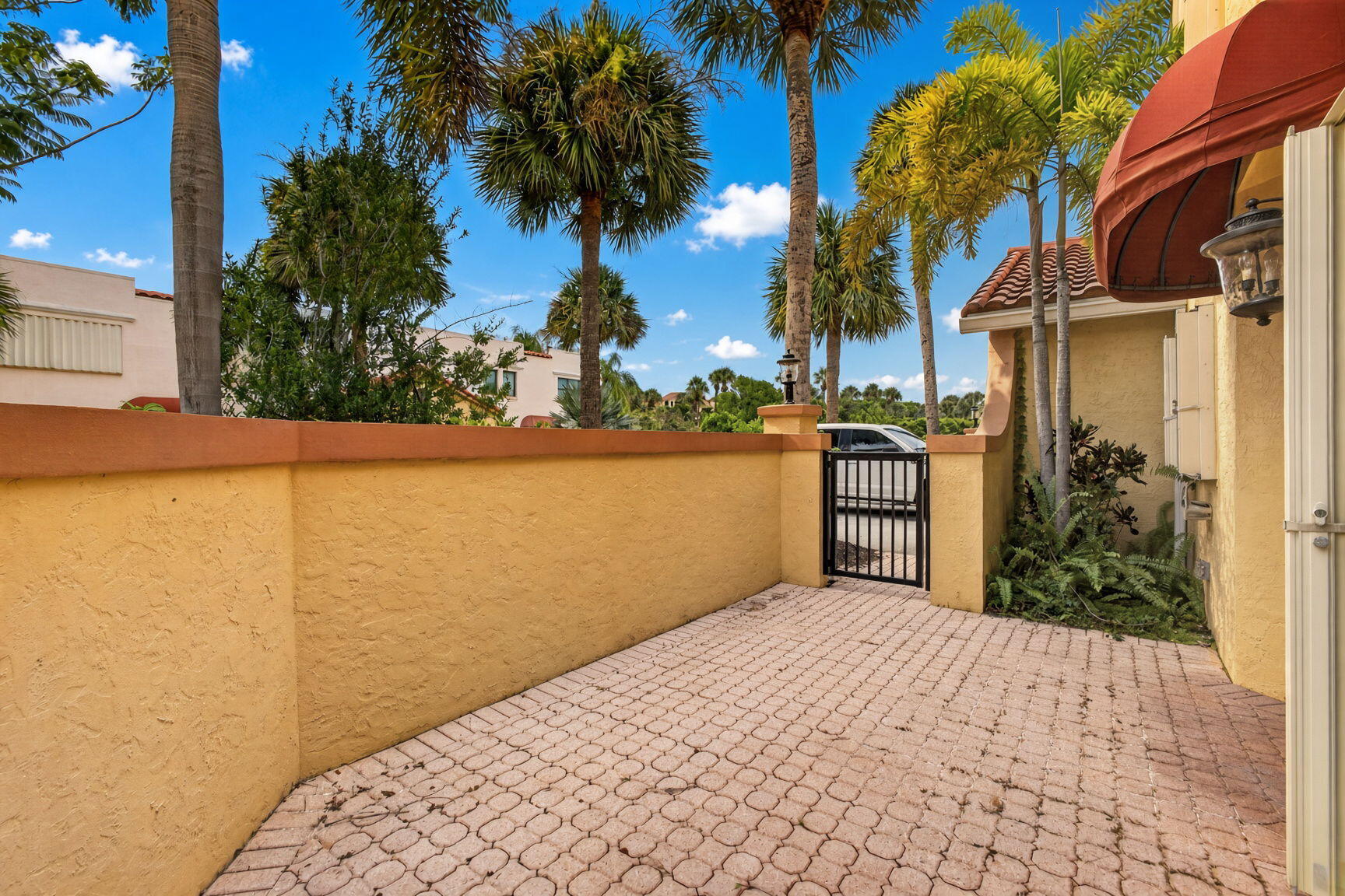 42 Uno Lago, Juno Beach FL 33408