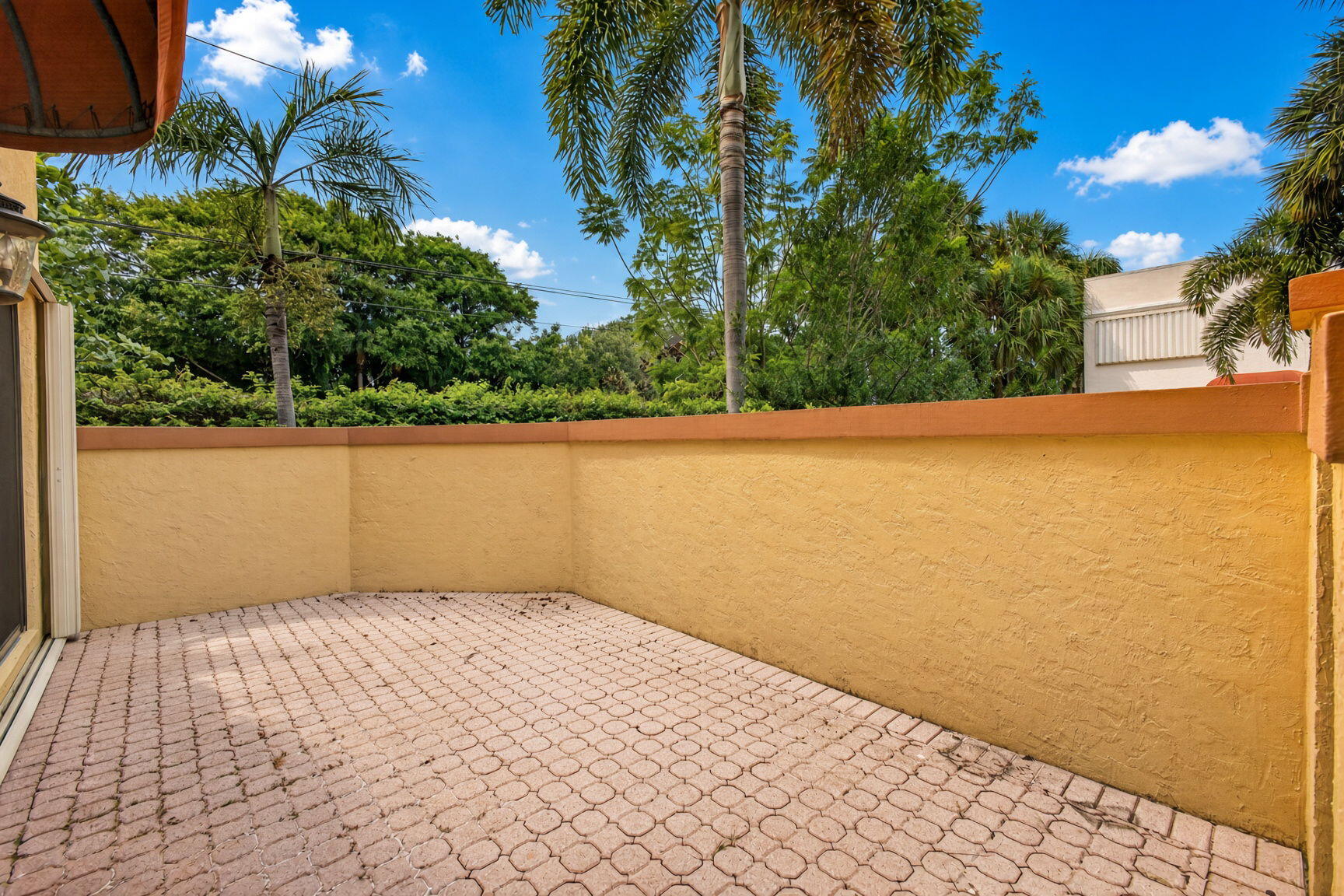 42 Uno Lago, Juno Beach FL 33408