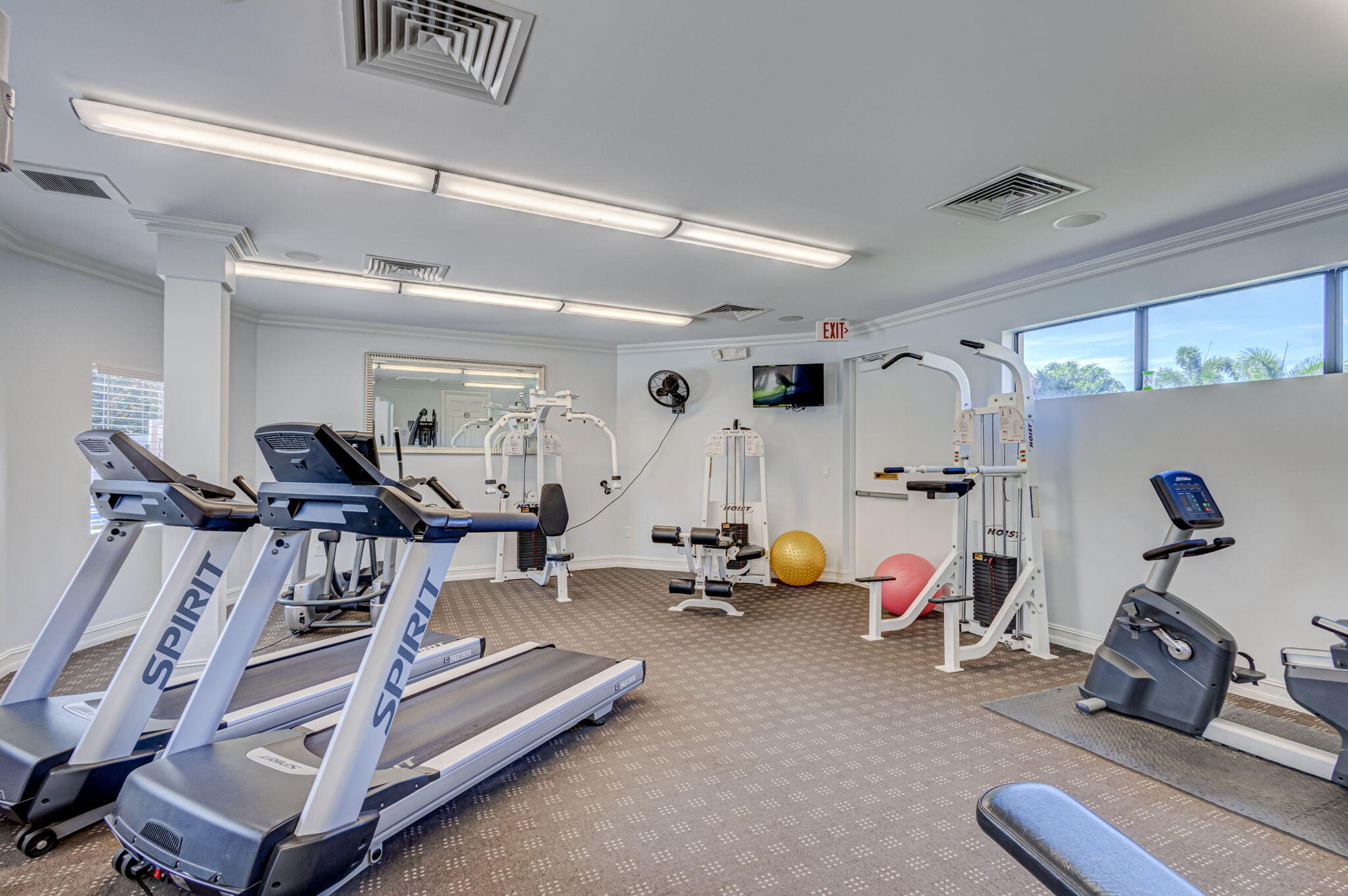 42 Uno Lago, Juno Beach FL 33408
