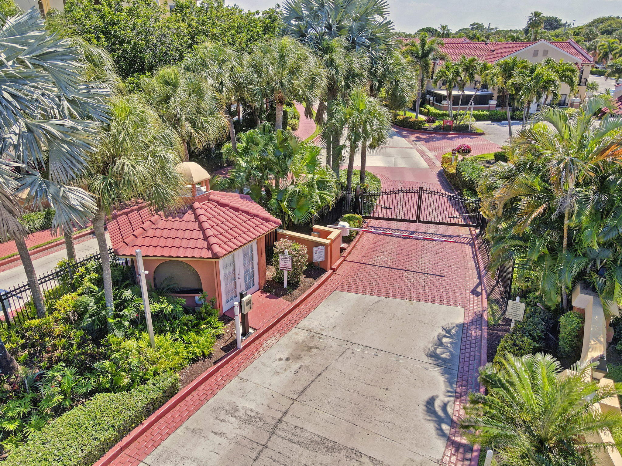 42 Uno Lago, Juno Beach FL 33408