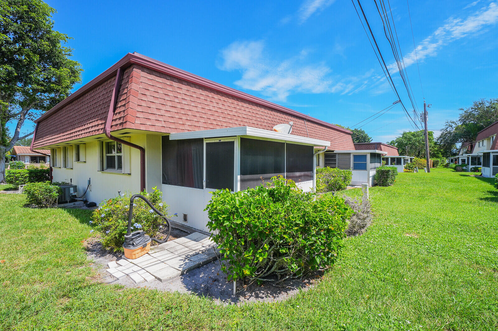 1990 NE 33RD #3, Lighthouse Point FL 33064
