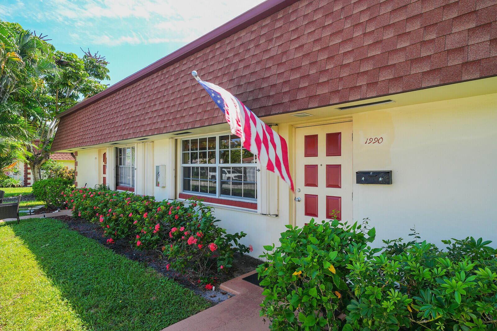 #<MlsListing:0x00007f08ae1b7598>