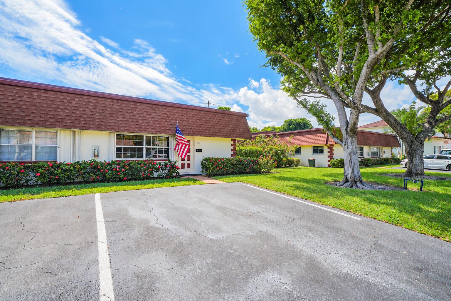 1990 NE 33RD #3, Lighthouse Point FL 33064