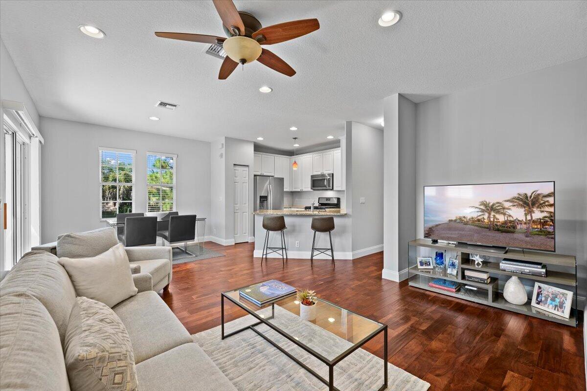 209 Evergrene, Palm Beach Gardens FL 33410
