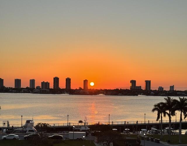 220 Lake Shore #503, Lake Park FL 33403
