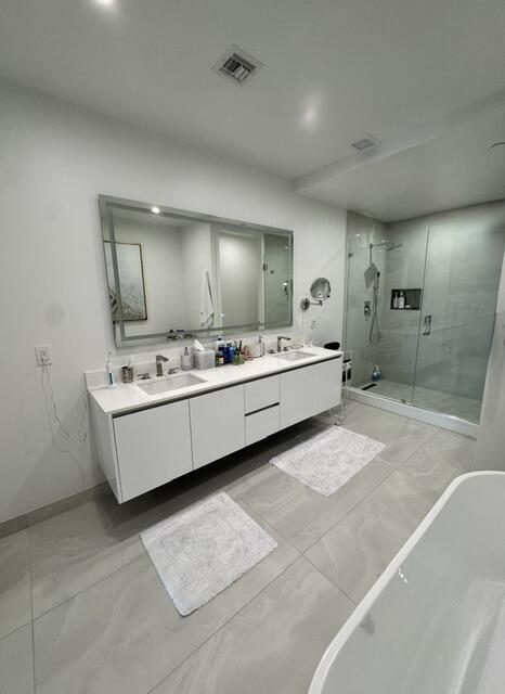 220 Lake Shore #503, Lake Park FL 33403