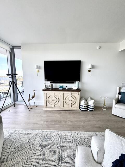 220 Lake Shore #503, Lake Park FL 33403