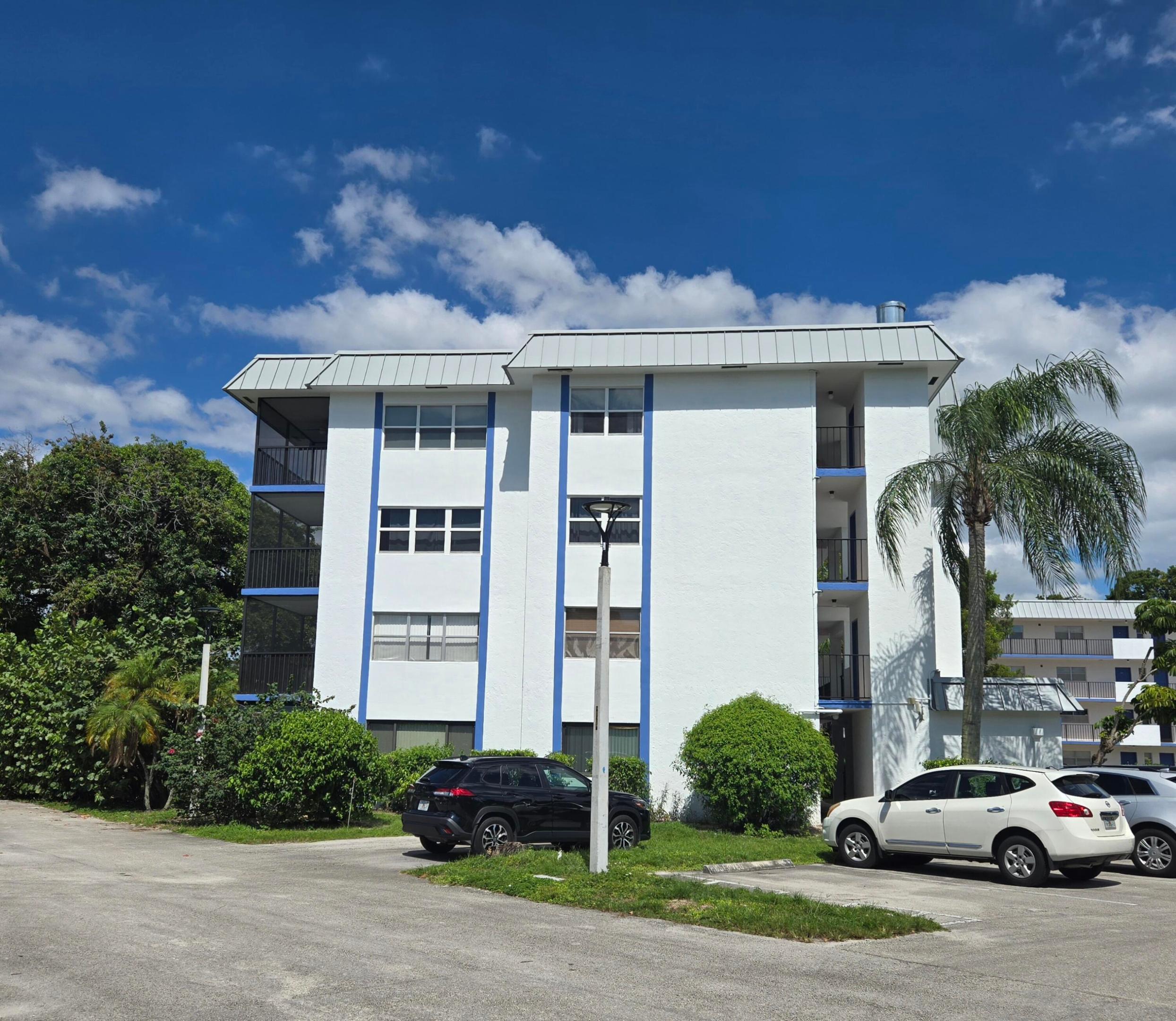 6061 N FALLS CIR #214, Lauderhill FL 33319