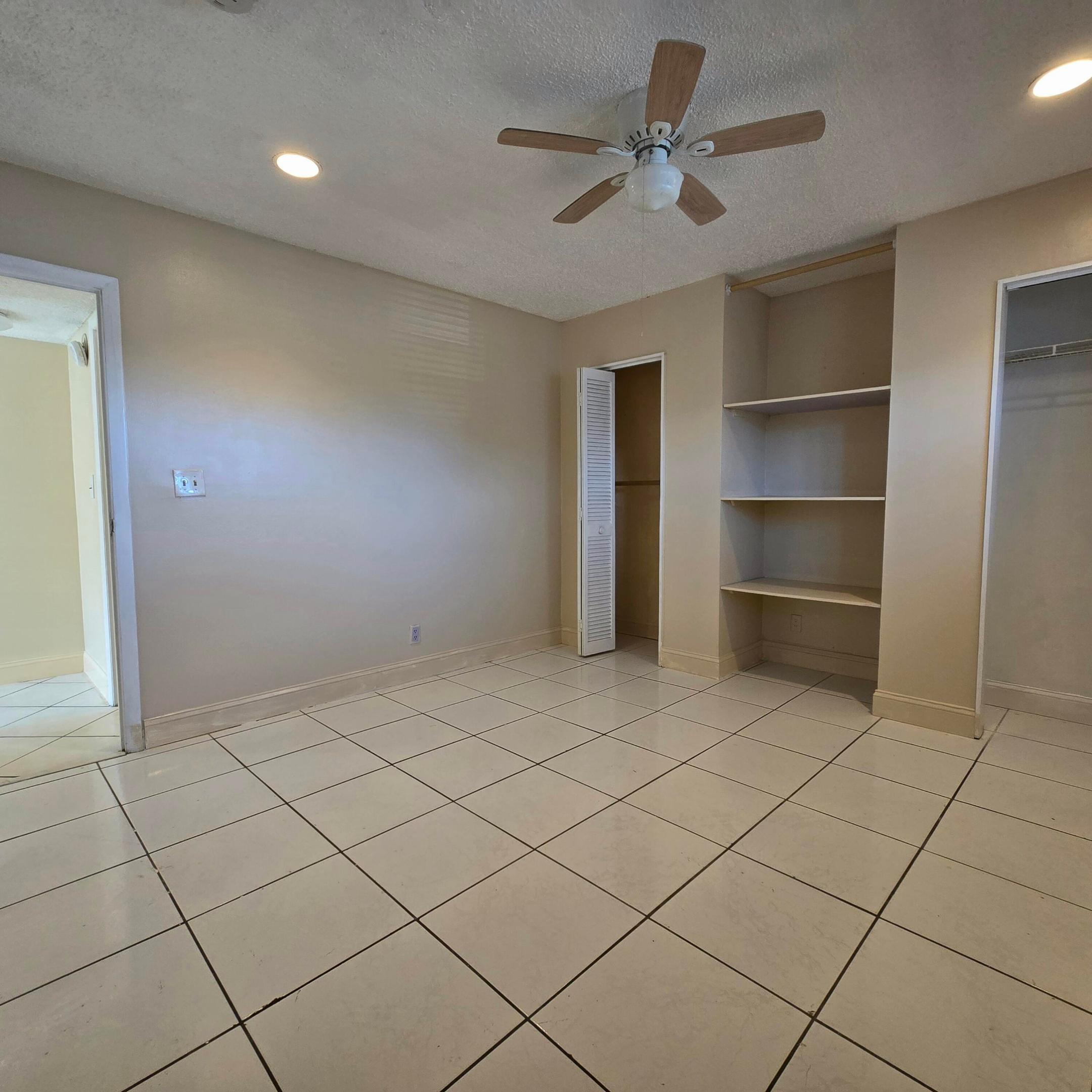 6061 N FALLS CIR #214, Lauderhill FL 33319