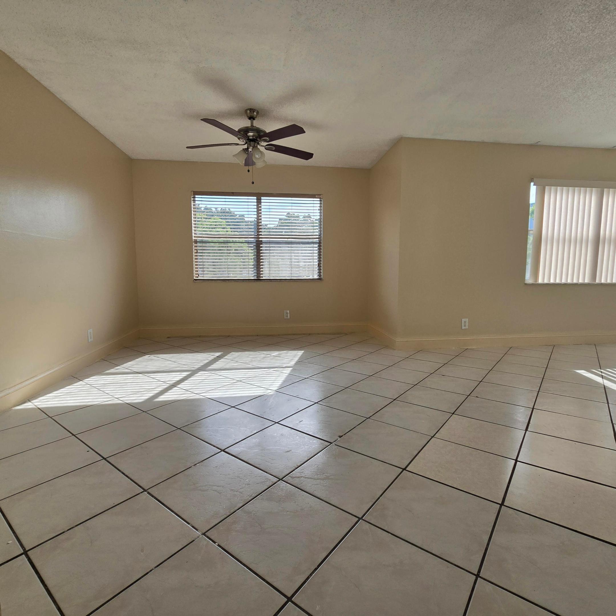 6061 N FALLS CIR #214, Lauderhill FL 33319