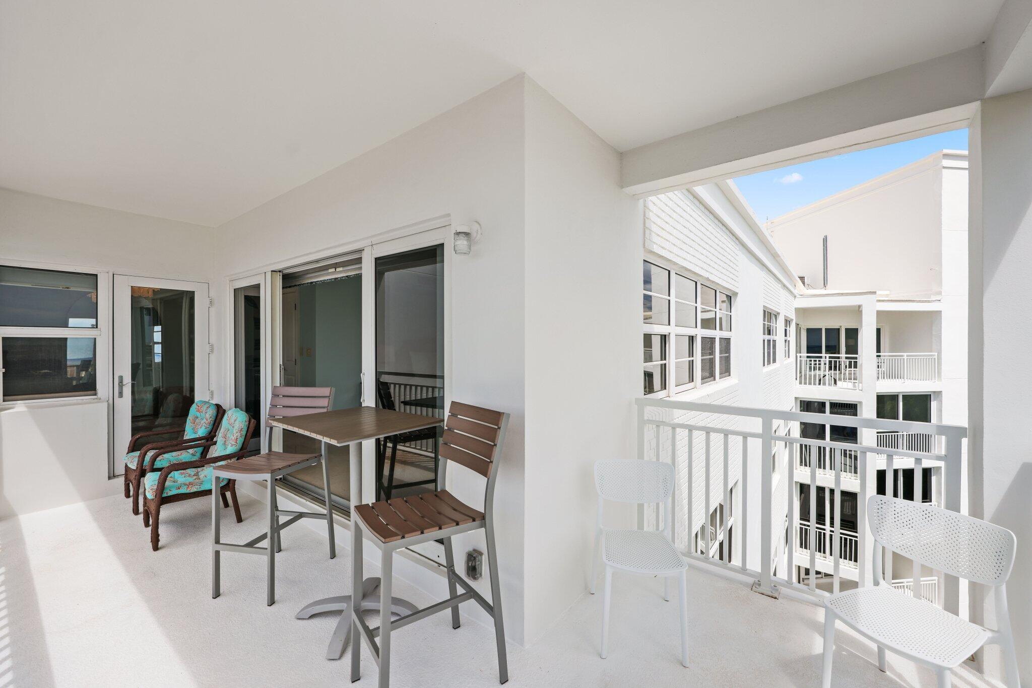 1000 Lowry, Delray Beach FL 33483