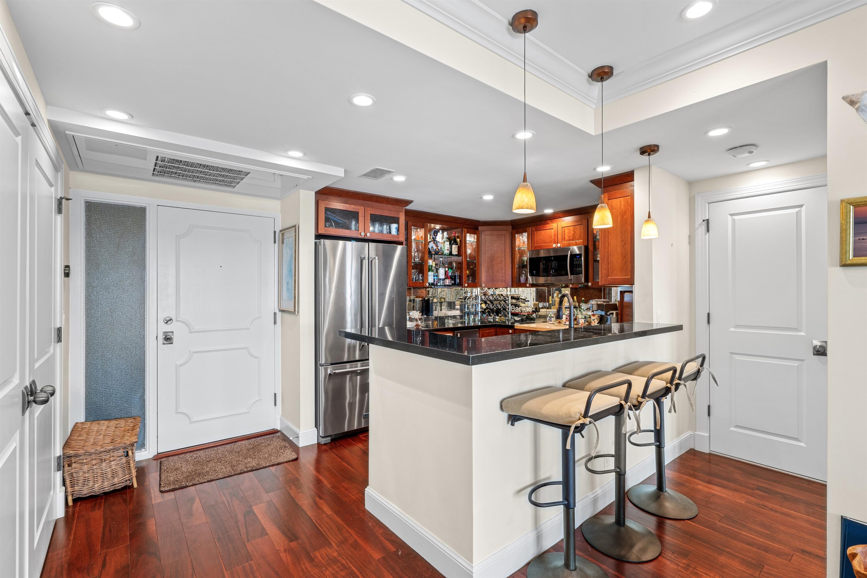 350 S OCEAN #204, Palm Beach FL 33480