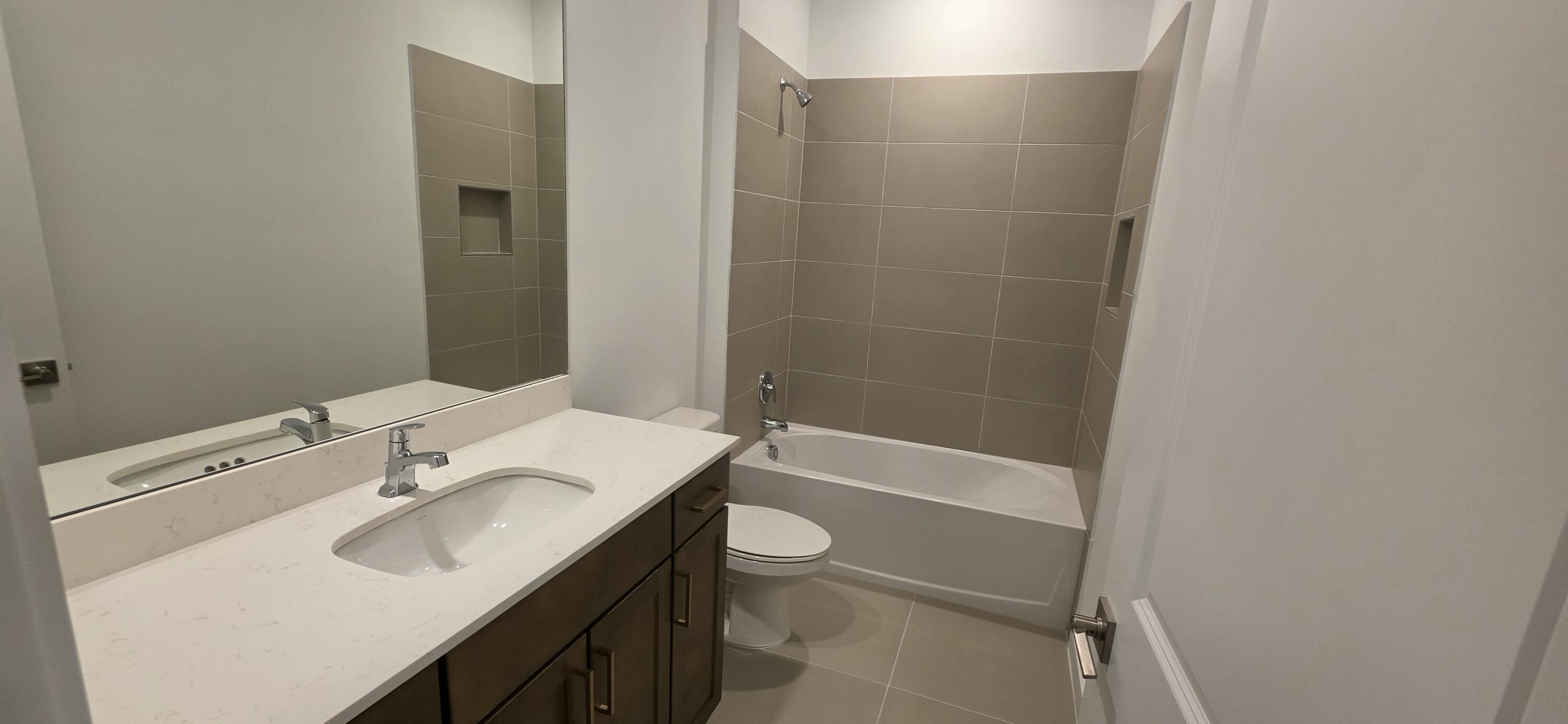161 LAKESIDE LANDING, Royal Palm Beach FL 33411
