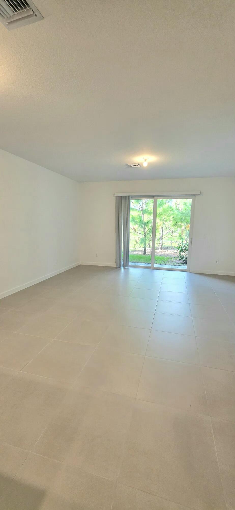 161 LAKESIDE LANDING, Royal Palm Beach FL 33411