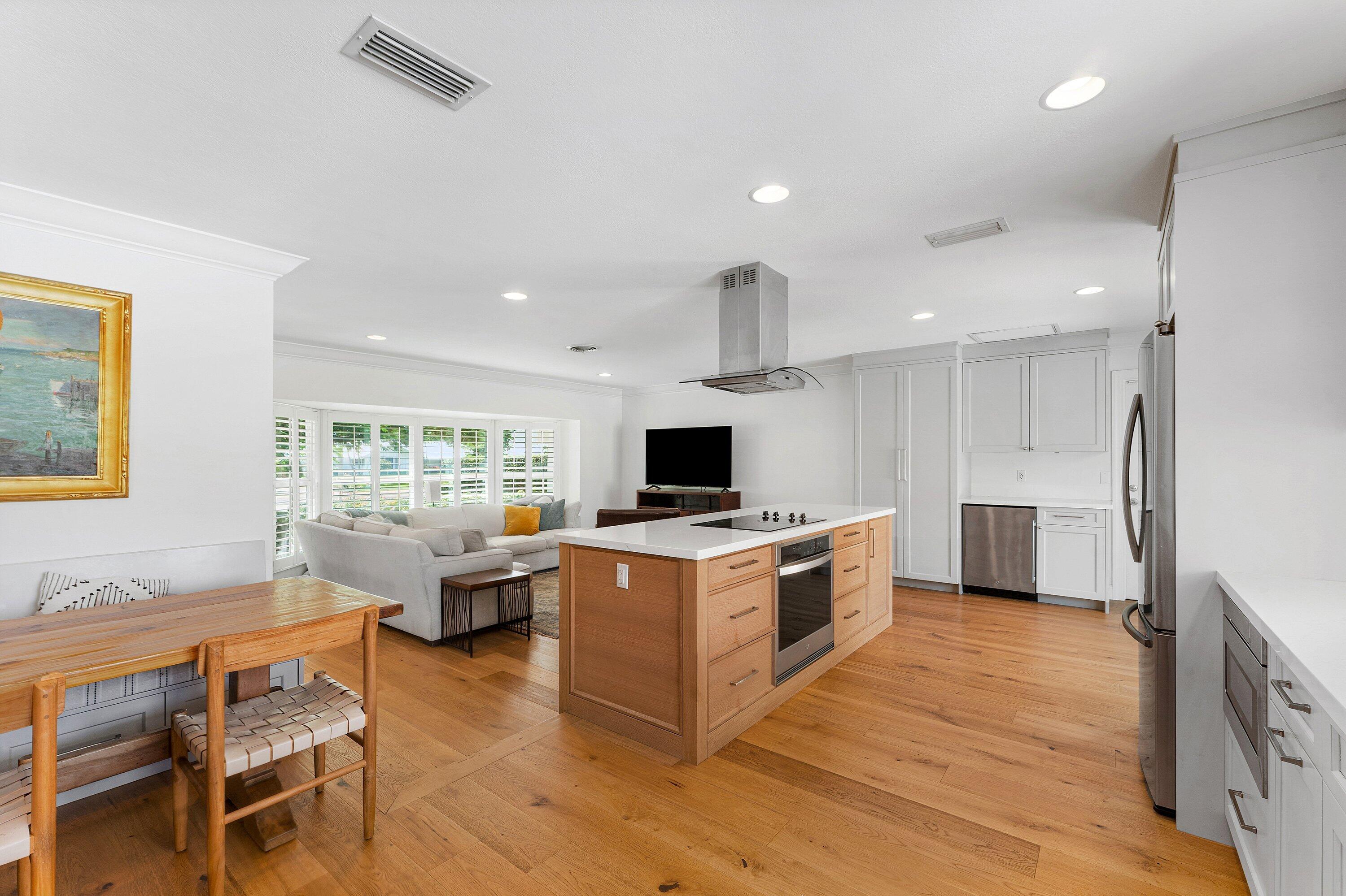 817 Anchorage, North Palm Beach FL 33408