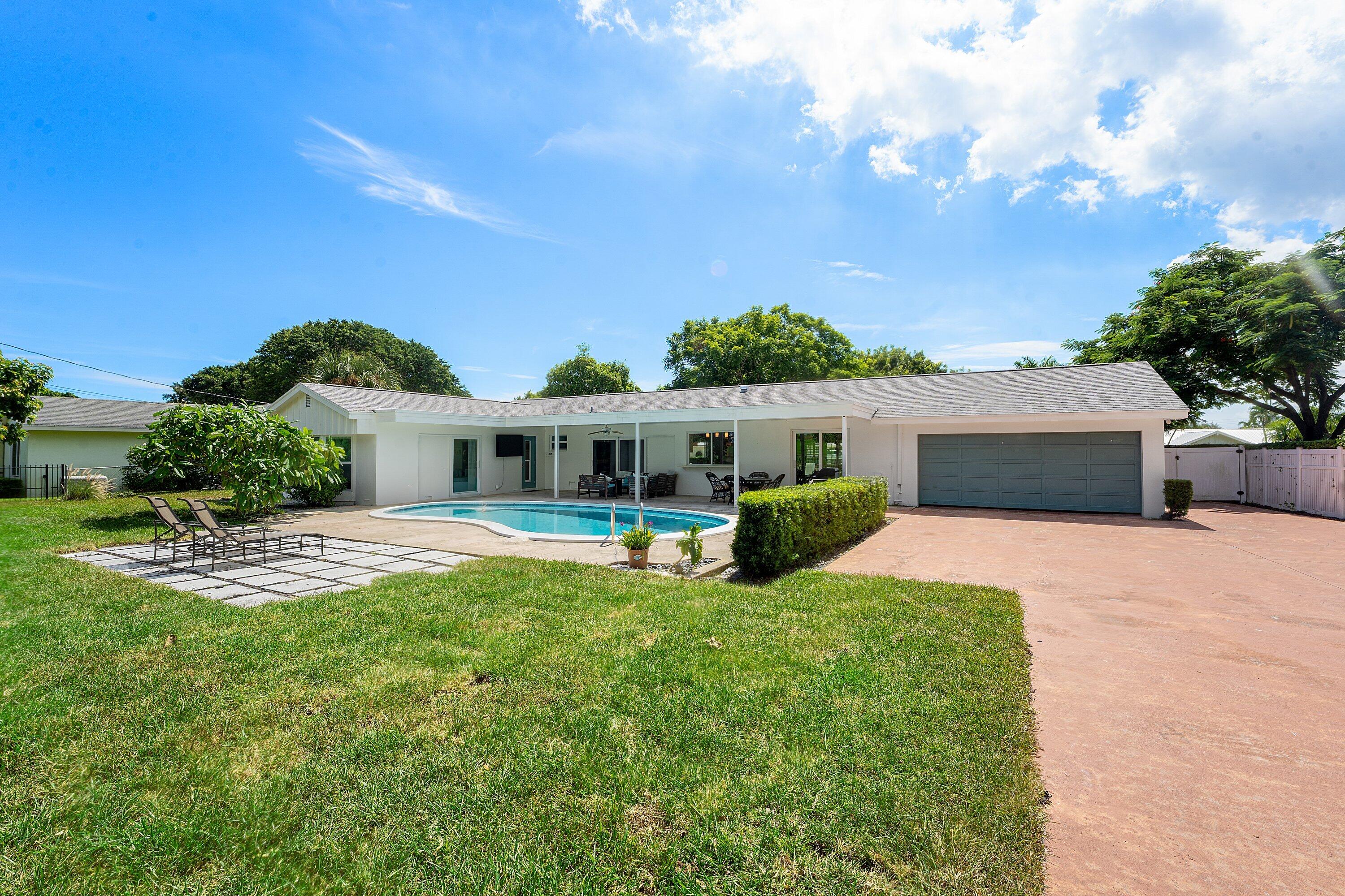 817 Anchorage, North Palm Beach FL 33408