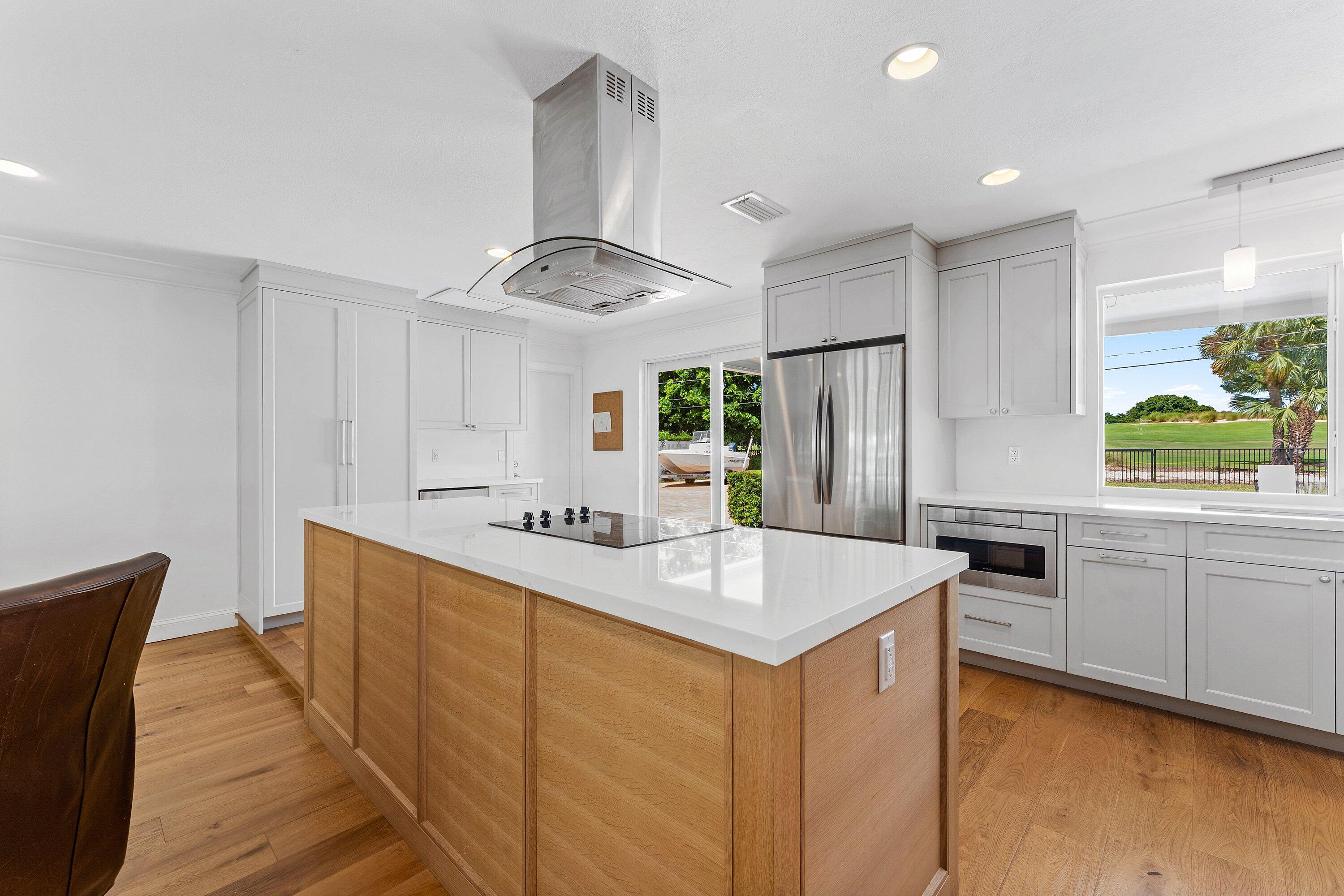 817 Anchorage, North Palm Beach FL 33408