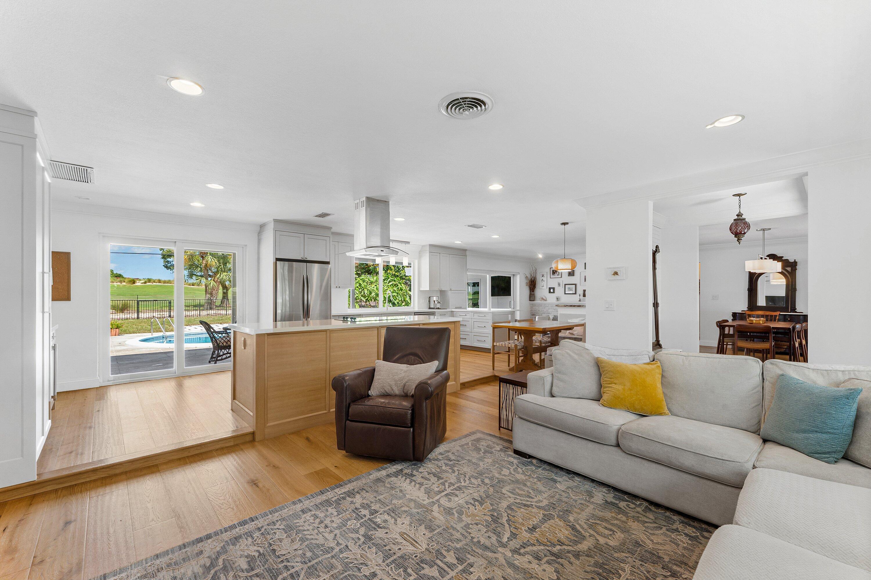 817 Anchorage, North Palm Beach FL 33408